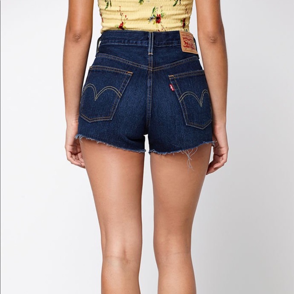 NEW Levi’s Women’s COOLMAX SHORTIE SHORTS size 26